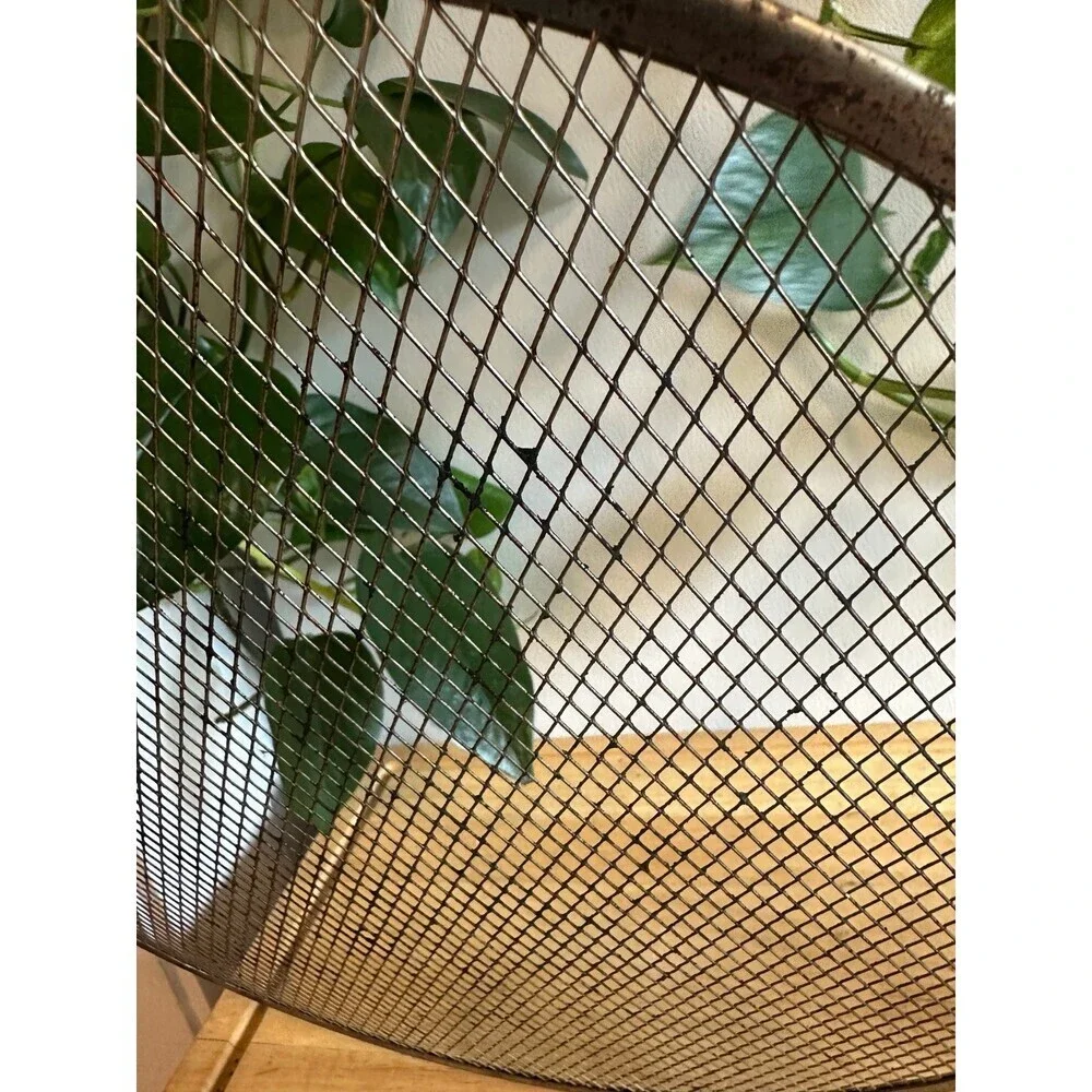 Metal mesh Catch-All Kitchen accessory